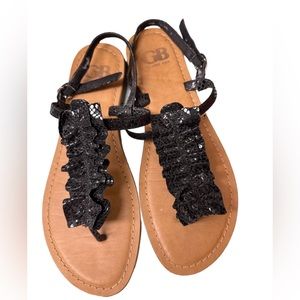 Gianni Bini ruffle black strap flat sandals